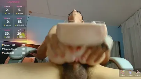 Lobo_17_ webcam model stream image