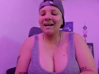 Mia Capucci webcam model stream image