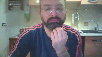 Hugos31 webcam model stream image