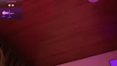 Yuri_Stars webcam model stream image