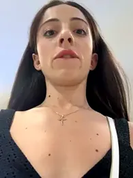 Yesmoree webcam stripchat model stream image