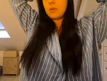 MoonlitLust webcam model stream image