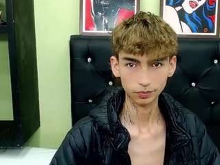 ttimy-x-boy webcam model stream image