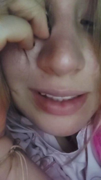 ilonka_Ui webcam model stream image