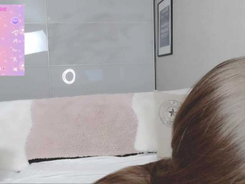 KarolinaLiss webcam bongacams model stream image