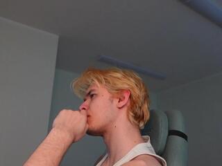 Logan Fraser webcam model stream image