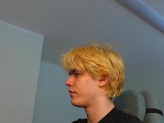 Logan Fraser webcam model stream image