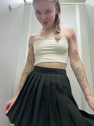 -MiaKitty webcam preview