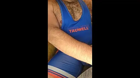 CloudyMuscleBeefy webcam model stream image