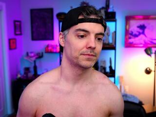 Max Hughes webcam flirt4free model stream image