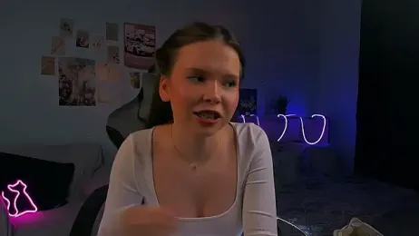 TinysRoses webcam model stream image