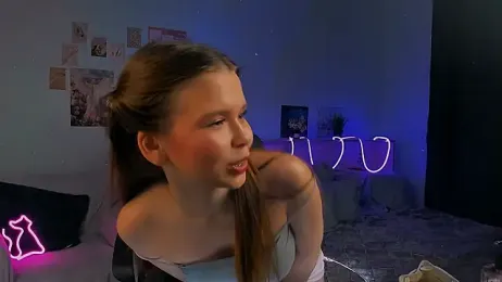 TinysRoses webcam model stream image