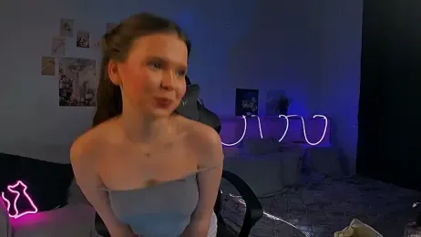 TinysRoses webcam model stream image