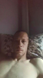 Yeaah webcam model stream image