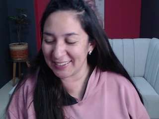 hot-white-snows webcam model stream image