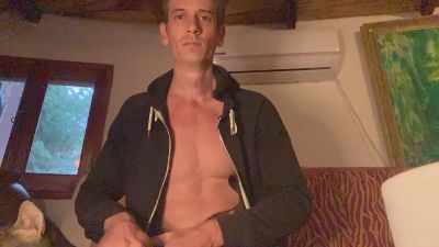 PianoTobe webcam cam4 model stream image