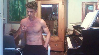 PianoTobe webcam cam4 model stream image