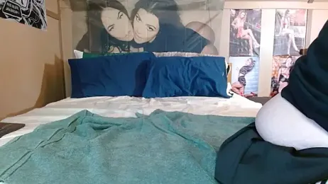 cosmicjones webcam model stream image