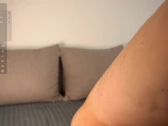 adrian_di webcam model stream image
