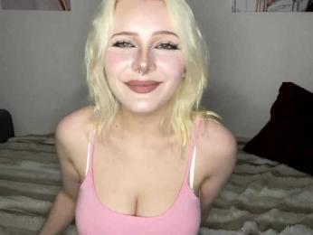 KittyKittyHey webcam model stream image