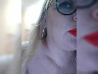 NushaMilf webcam model stream image