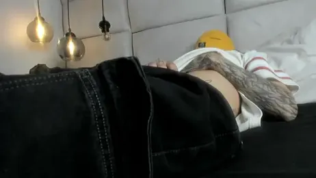 AcidMilo webcam model stream image