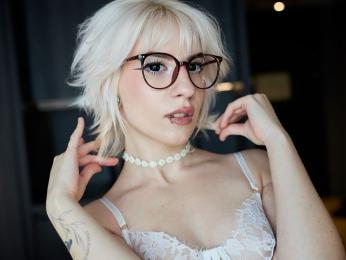 HelenMoonlight webcam model stream image