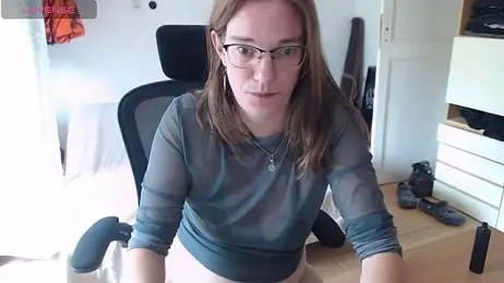 SpiceLea webcam stripchat model stream image