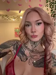 Stella-Kink webcam model stream image