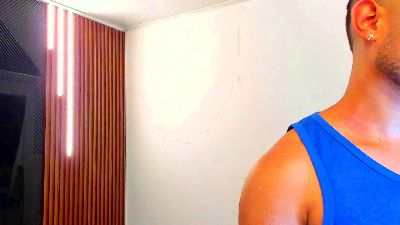 marco_garciia_ webcam model stream image