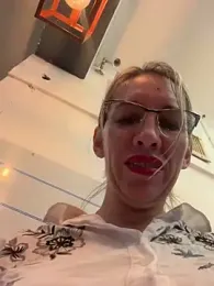 Gatitacarlita webcam model stream image
