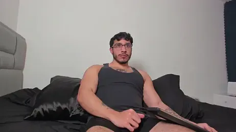 alphaandmuse webcam model stream image