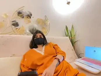 MaYaa__11 webcam model stream image