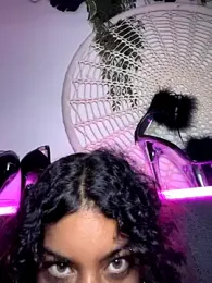 AlyssaHottv_ webcam model stream image