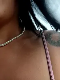 DANNA-09_ webcam model stream image