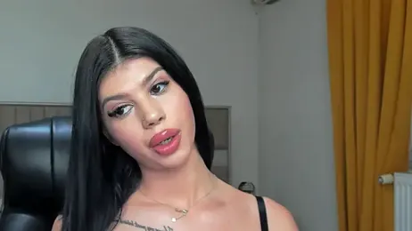 Sierra_Halle webcam model stream image