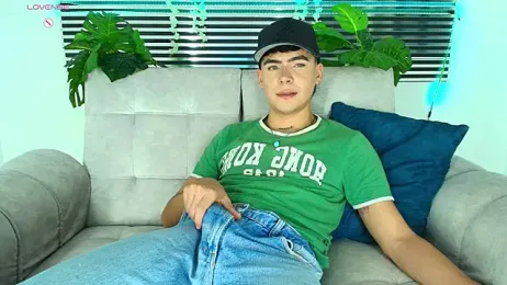 CamiiGuzmanX webcam stripchat model stream image