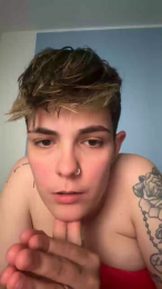 Tina1998 webcam model stream image