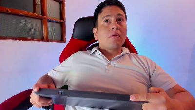 oliver_price1 webcam model stream image