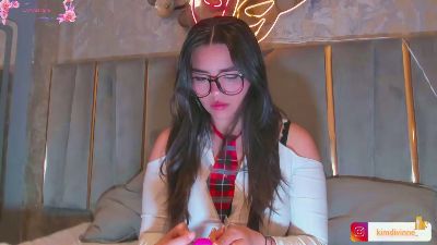 KimDevinne webcam model stream image