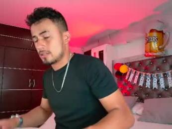 valentinos_ webcam model stream image