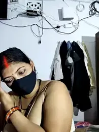 Rubiyaa77 webcam model stream image