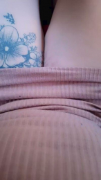 girl_pee webcam model stream image