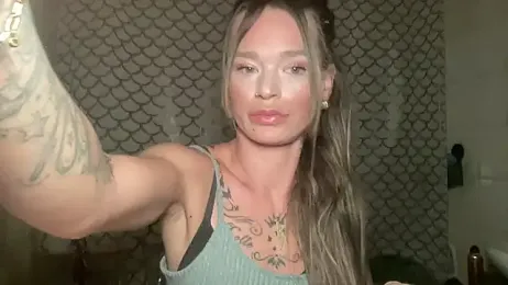 vinique99 webcam model stream image