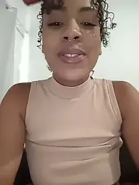 Julia_Pretinha webcam model stream image