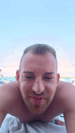Din0saurio webcam model stream image