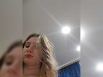 SweetPoison webcam model stream image