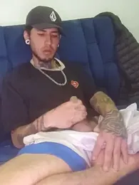 Tattoboy19cm webcam model stream image