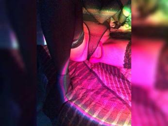 DiVona webcam model stream image