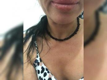 DiVona webcam model stream image